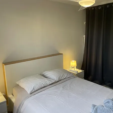 La Cardonille Avec Patio Apartament *