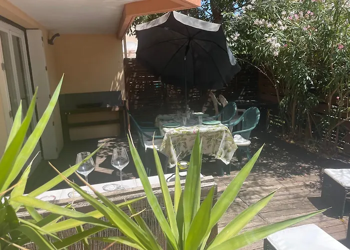 La Cardonille Avec Patio